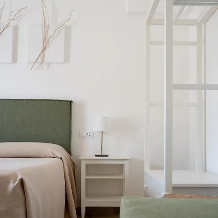B&B Oltre Gli Ulivi 오스투니