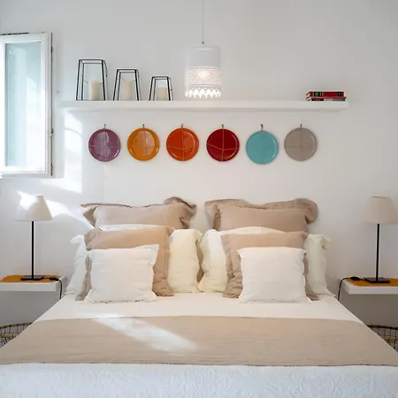 Oltre Gli Ulivi אוסטוני